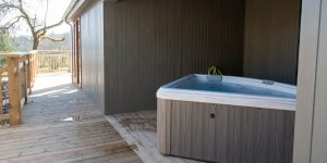 hot tub lodges