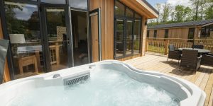 hot tub lodges