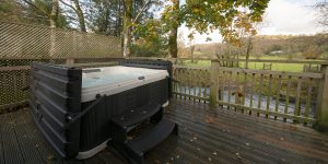 hot tub lodges