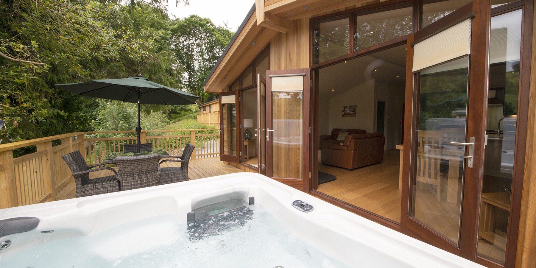 hot tub lodges