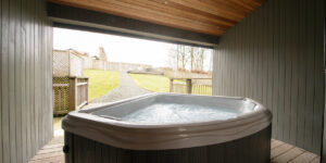 hot tub lodges