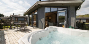 hot tub lodges